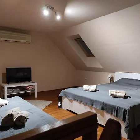 بيت للعطل Tuske Nyaralo Balatonmáriafürdő